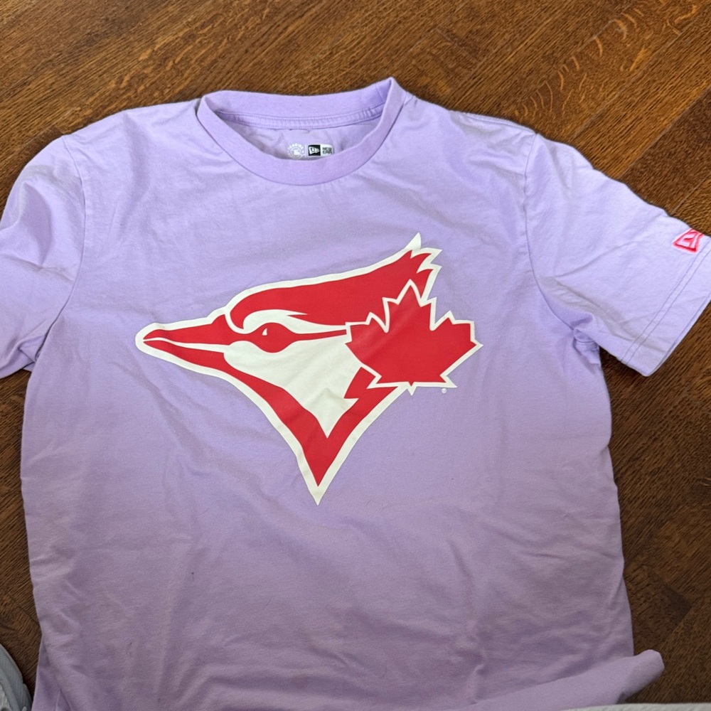 New Era Lavender BLUE JAYS t shirt
